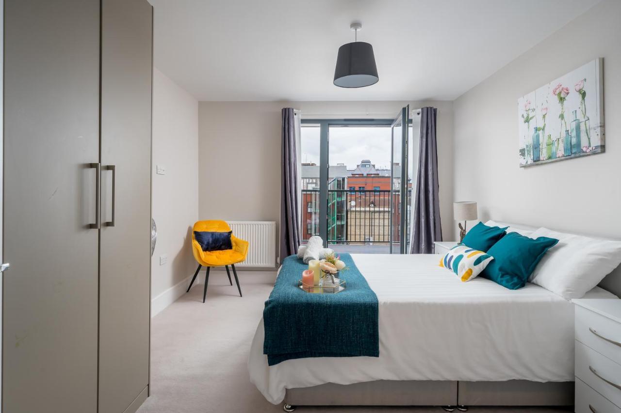 **New** Divine Apartments Slough High Street 2 Bed 外观 照片